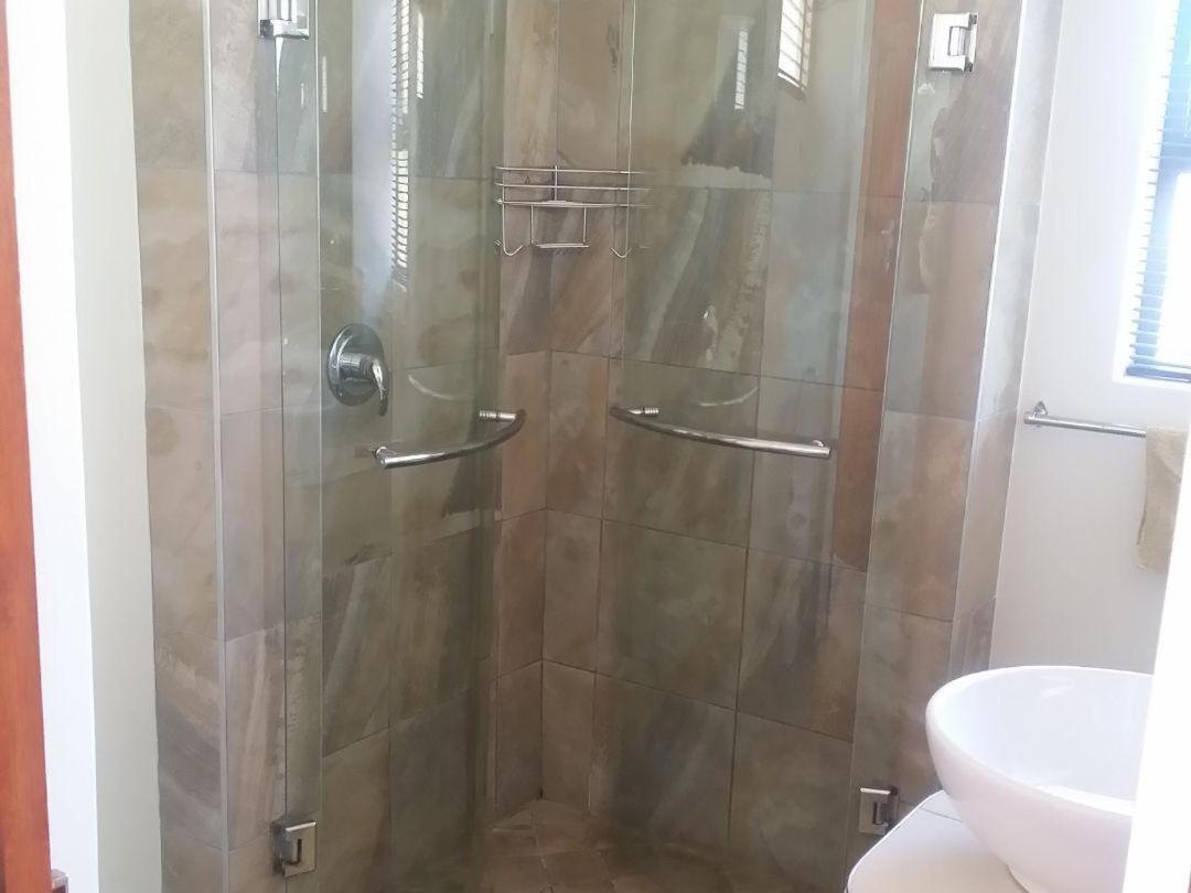 12 On Beach Guest House Saldanha Bay Buitenkant foto