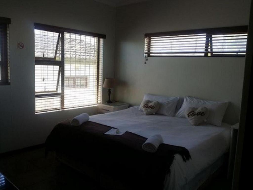 12 On Beach Guest House Saldanha Bay Buitenkant foto