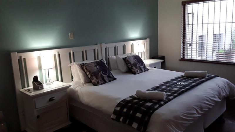 12 On Beach Guest House Saldanha Bay Buitenkant foto
