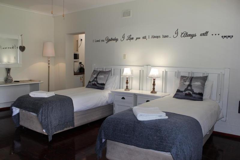 12 On Beach Guest House Saldanha Bay Buitenkant foto